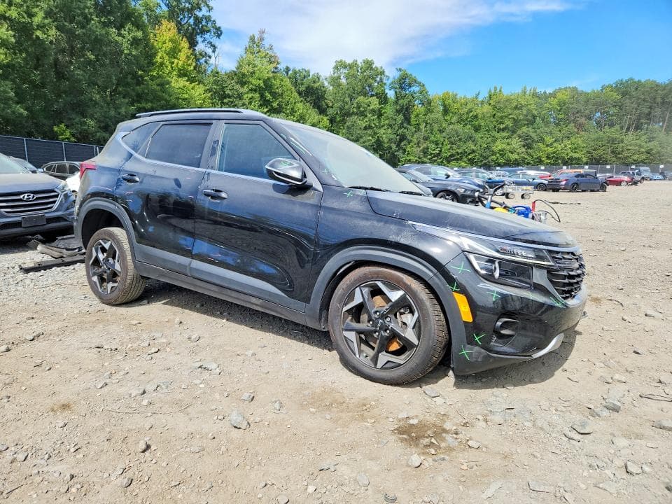 2025 KIA SELTOS EX 4