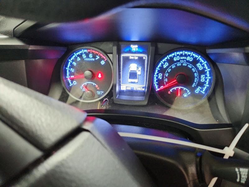 2023 TOYOTA TACOMA SR 9