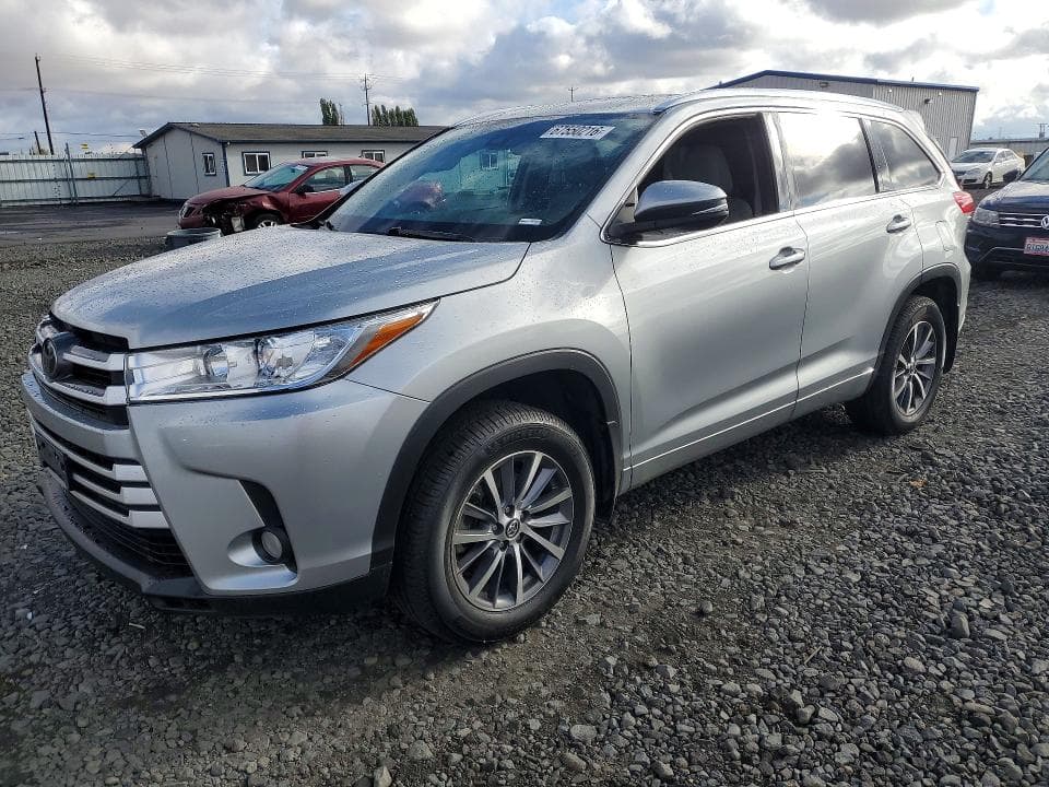 2017 TOYOTA HIGHLANDER XLE - 1