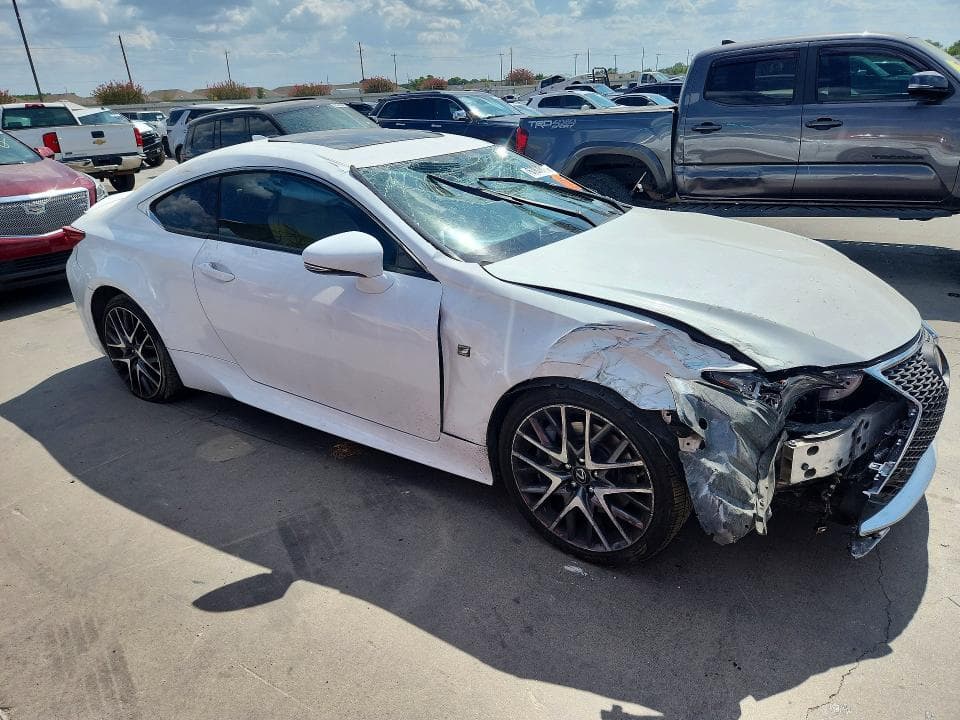 2017 LEXUS RC 200T 4