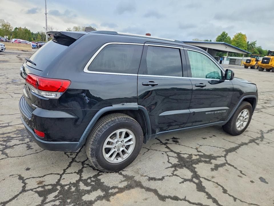 2020 JEEP GRAND CHEROKEE LAREDO 3