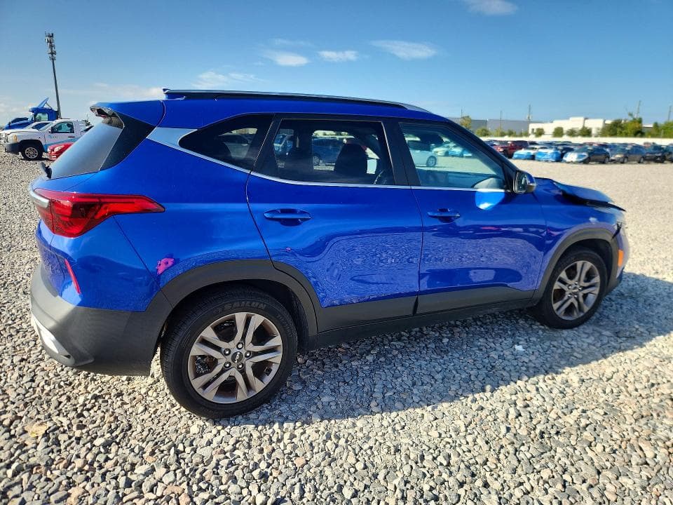 2023 KIA SELTOS S 3