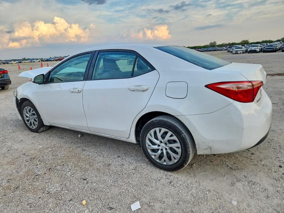 2017 TOYOTA COROLLA LE 2