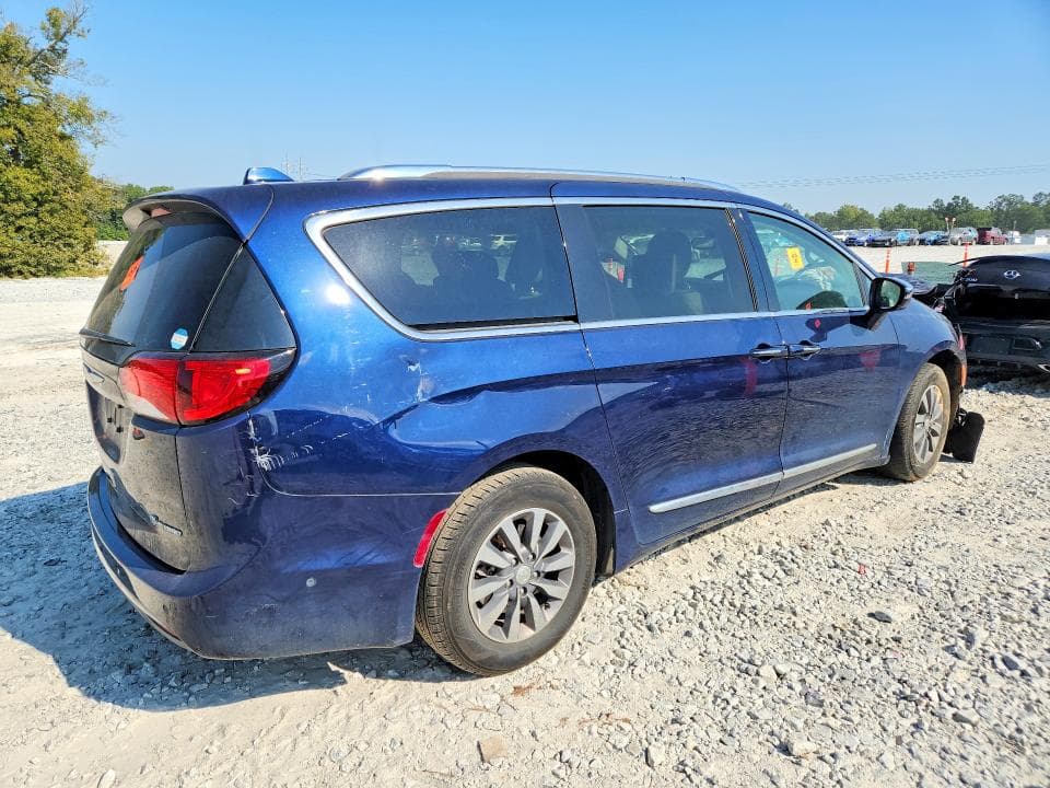 2020 CHRYSLER PACIFICA HYBRID LIMITED 3
