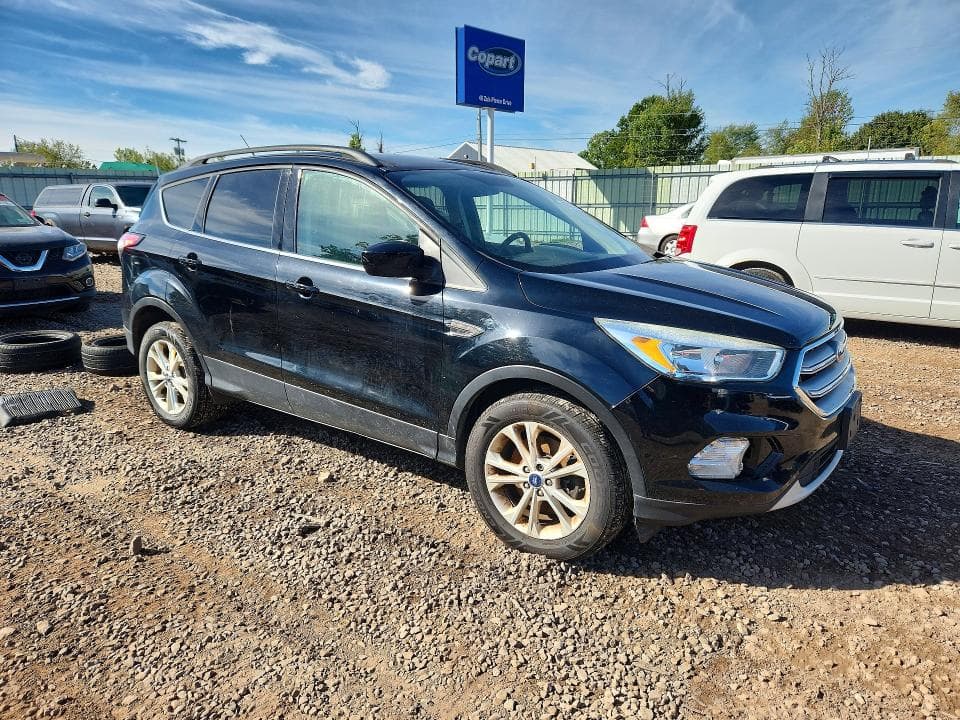 2018 FORD ESCAPE SE 4