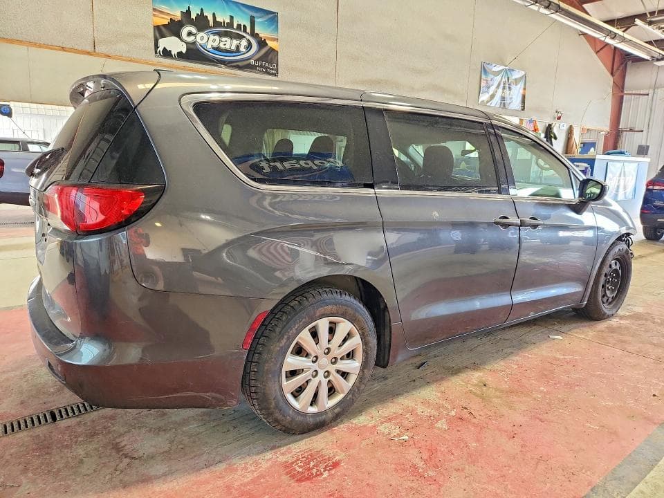 2018 CHRYSLER PACIFICA L 3