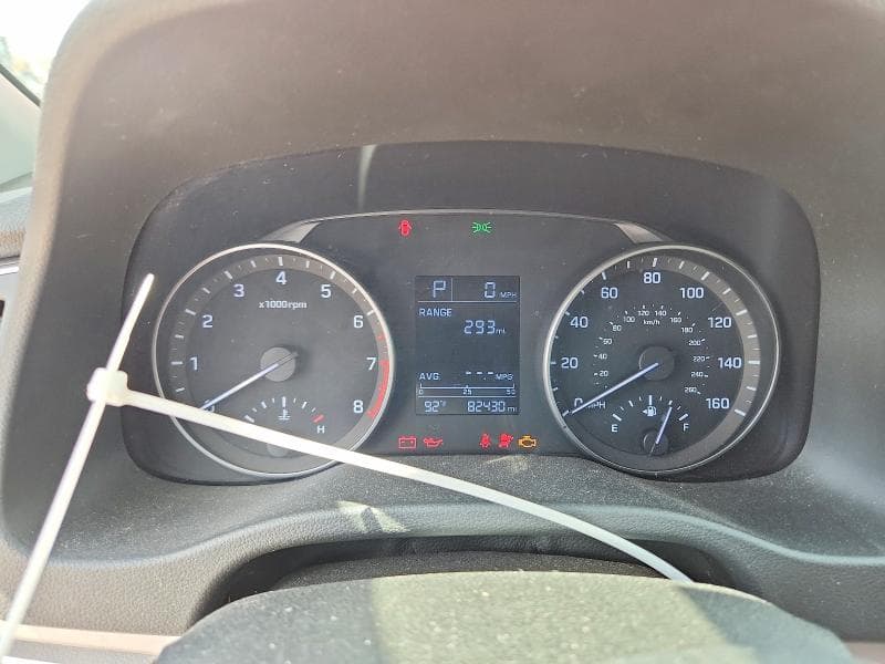 2017 HYUNDAI ELANTRA SE 9