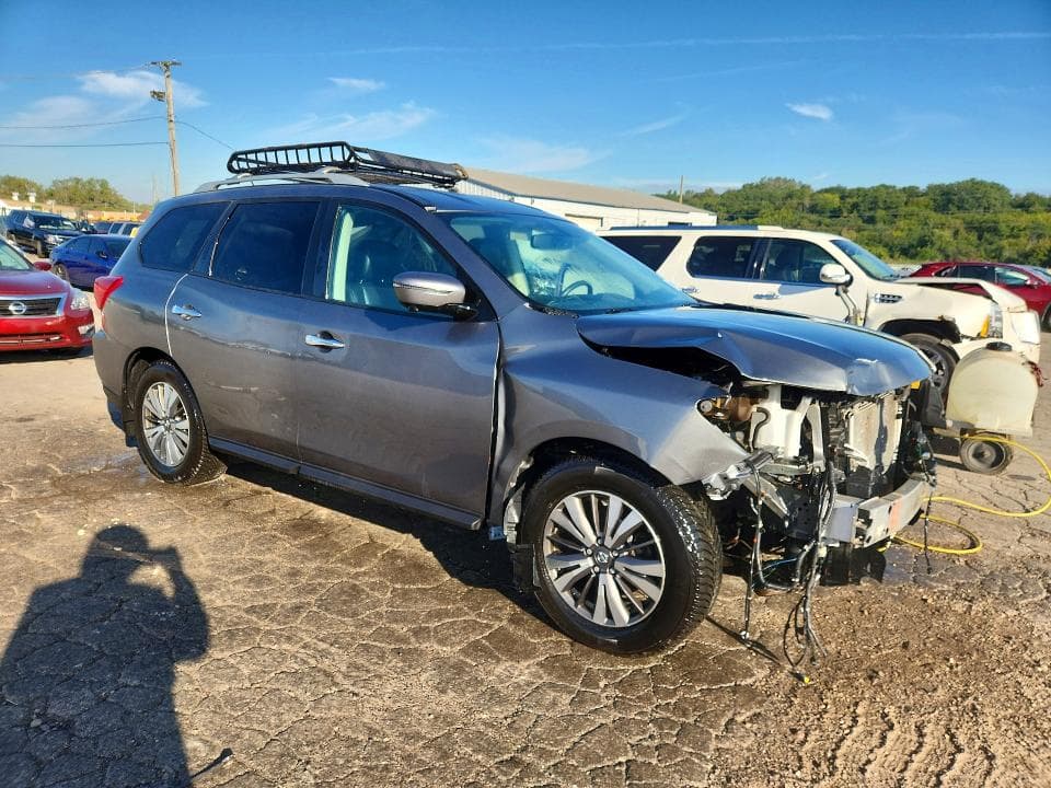2017 NISSAN PATHFINDER S 4