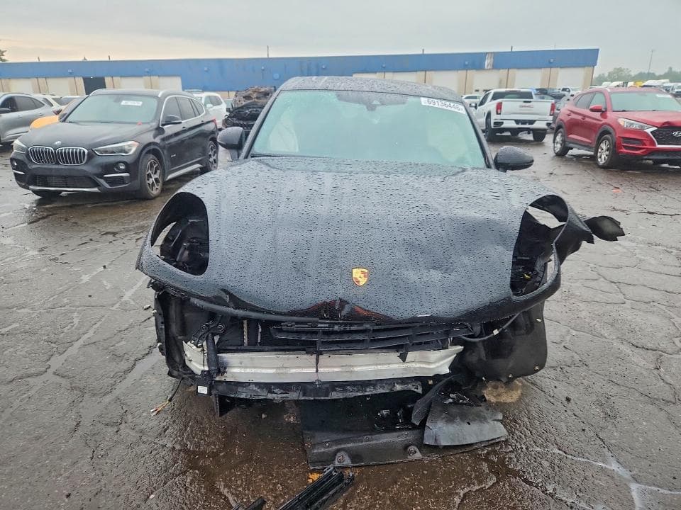 2018 PORSCHE MACAN 5