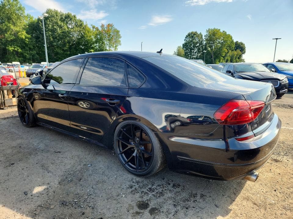 2017 VOLKSWAGEN PASSAT S 2