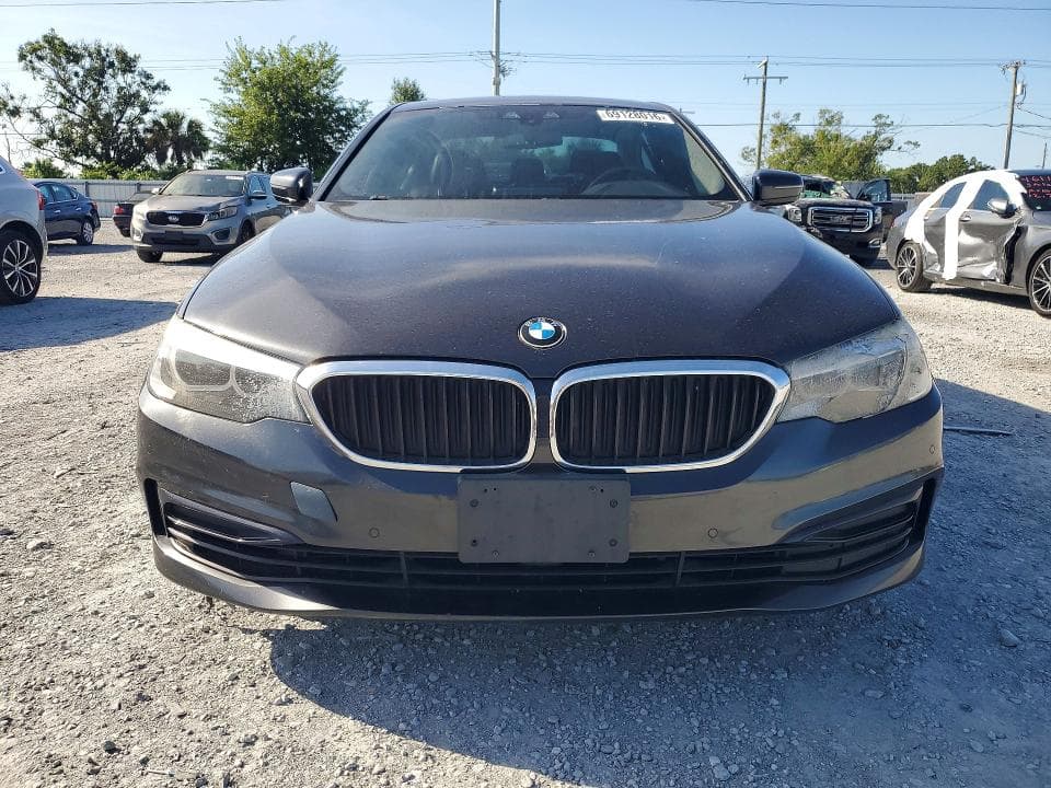 2020 BMW 530 XI 5