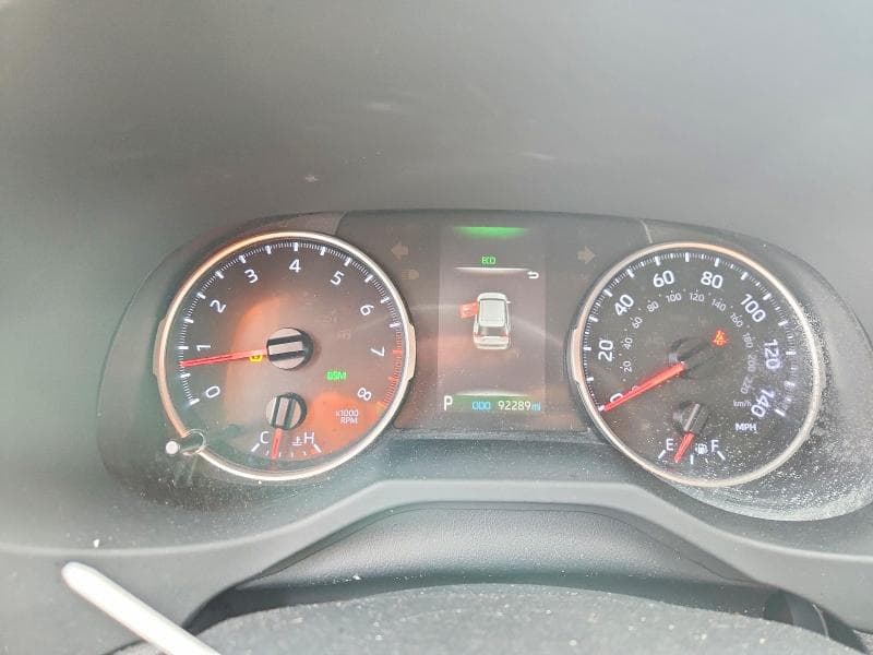 2019 TOYOTA RAV4 XLE PREMIUM 9