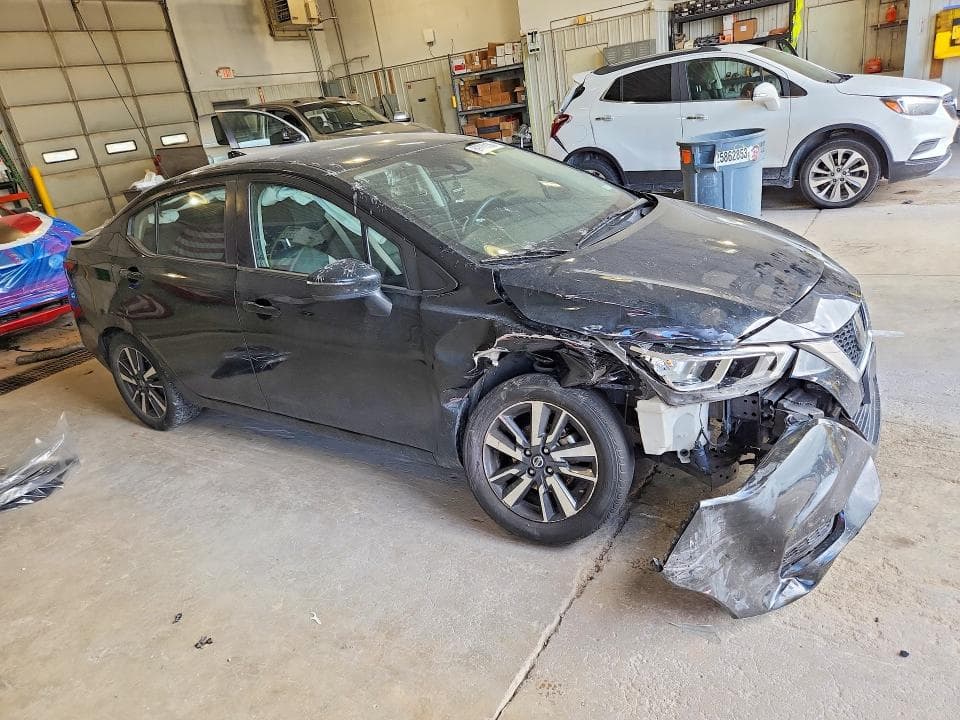 2021 NISSAN VERSA SV 4
