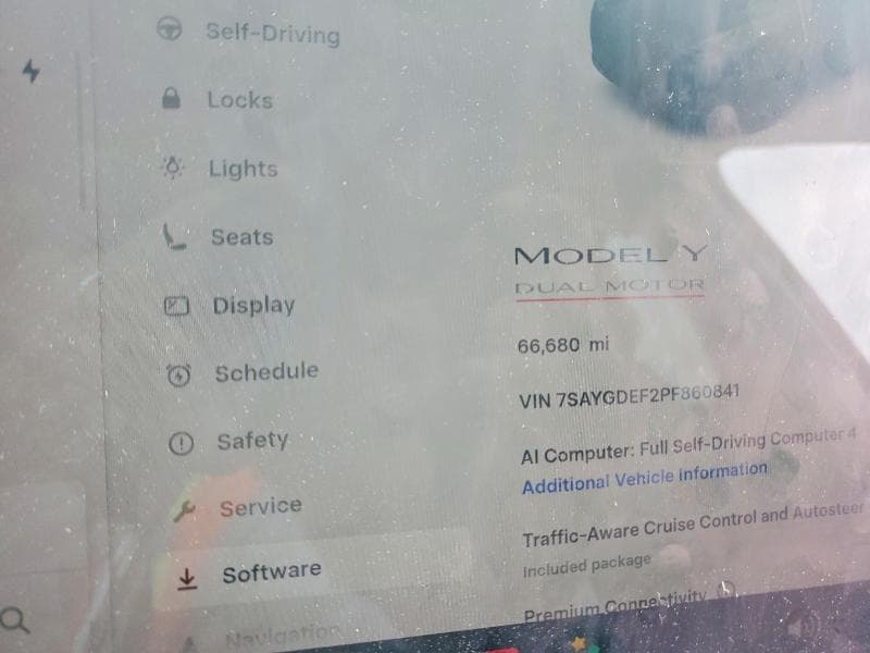 2023 TESLA MODEL Y 9