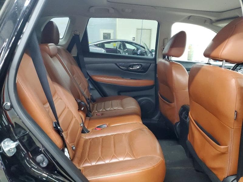 2017 NISSAN ROGUE SL 11