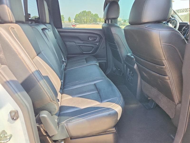2018 NISSAN TITAN SL 10