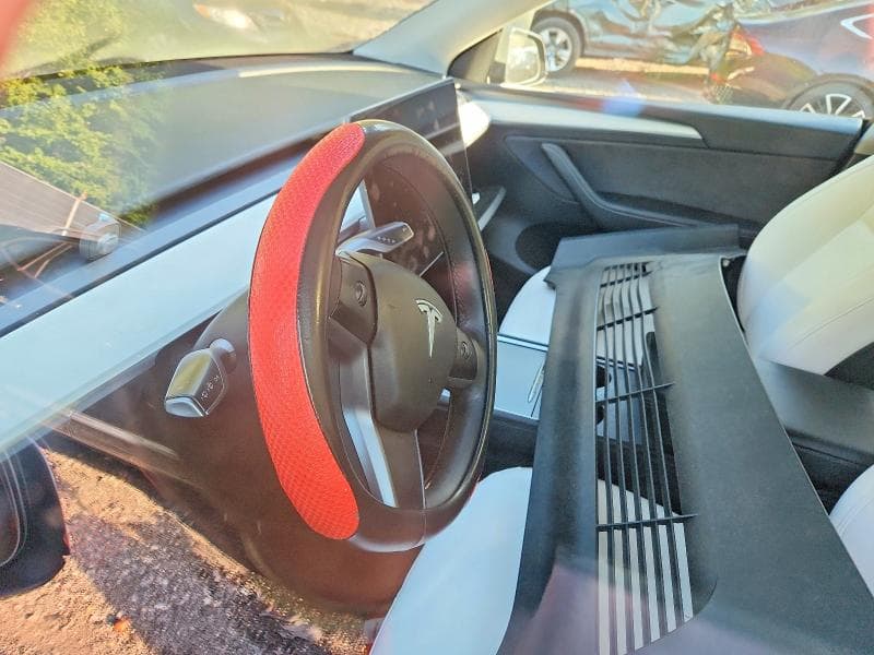 2022 TESLA MODEL Y 9