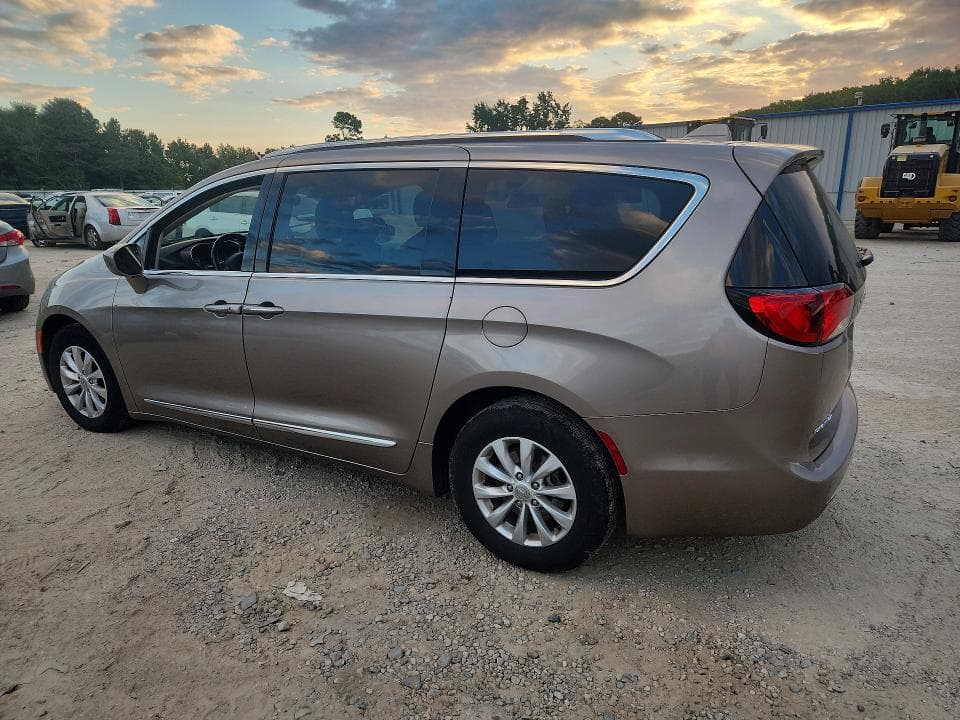 2018 CHRYSLER PACIFICA TOURING L PLUS 2