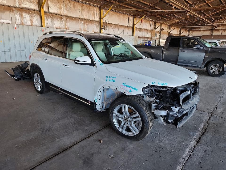 2023 MERCEDES-BENZ GLB 250 4