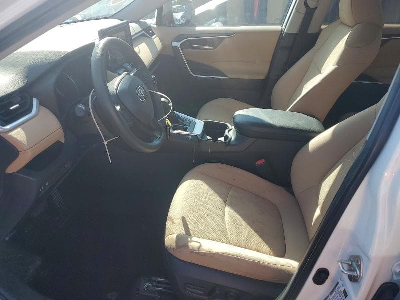 2020 TOYOTA RAV4 XLE 7
