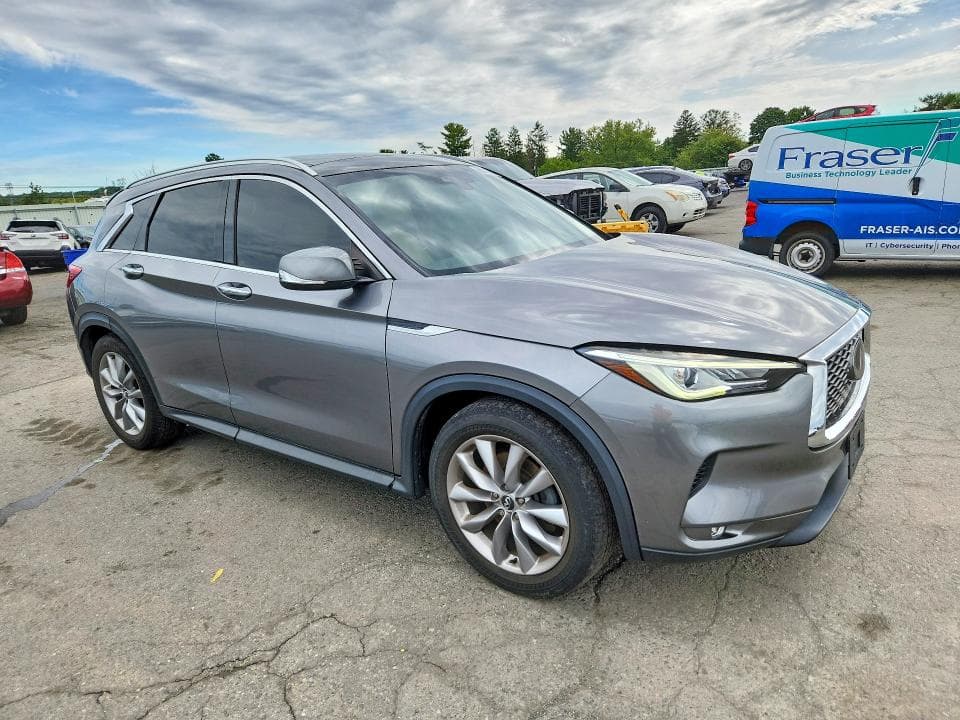 2019 INFINITI QX50 LUXE 4