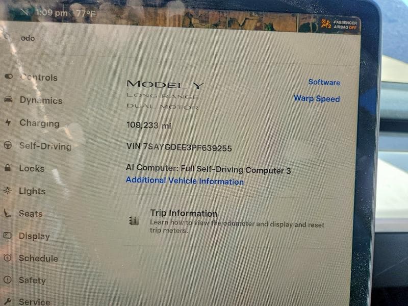 2023 TESLA MODEL Y 9
