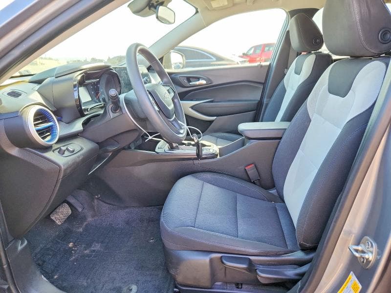 2024 CHEVROLET TRAX LS 7