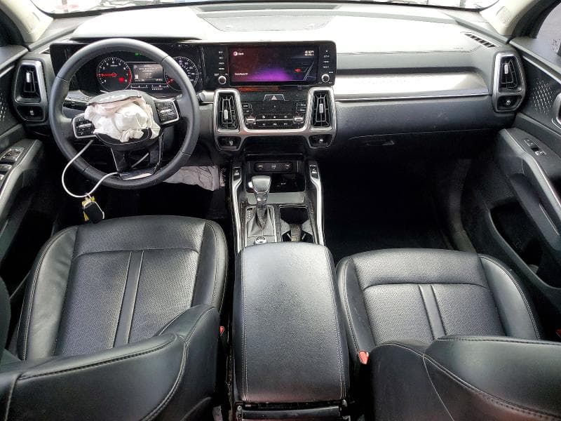 2022 KIA SORENTO S 8
