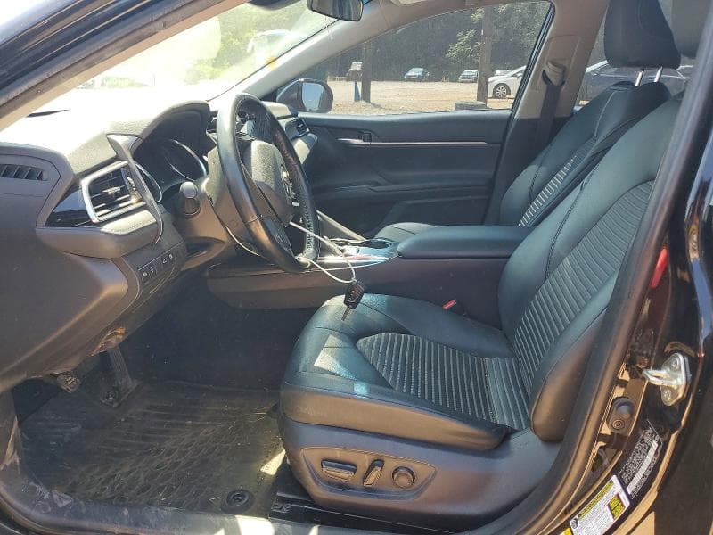 2018 TOYOTA CAMRY SE 7