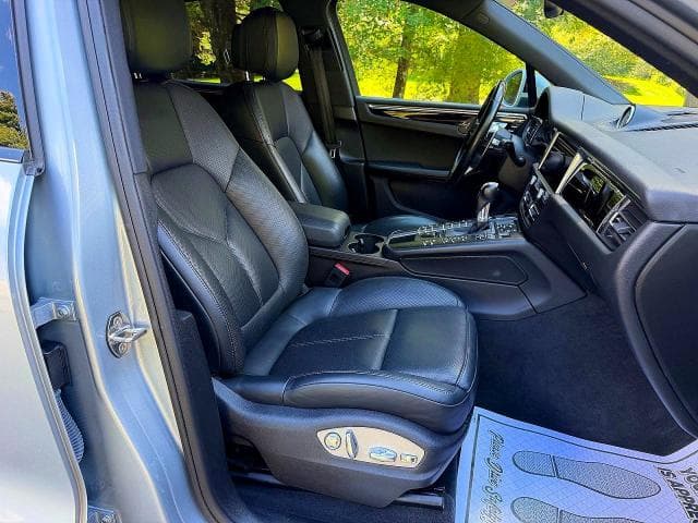 2020 PORSCHE MACAN S 5
