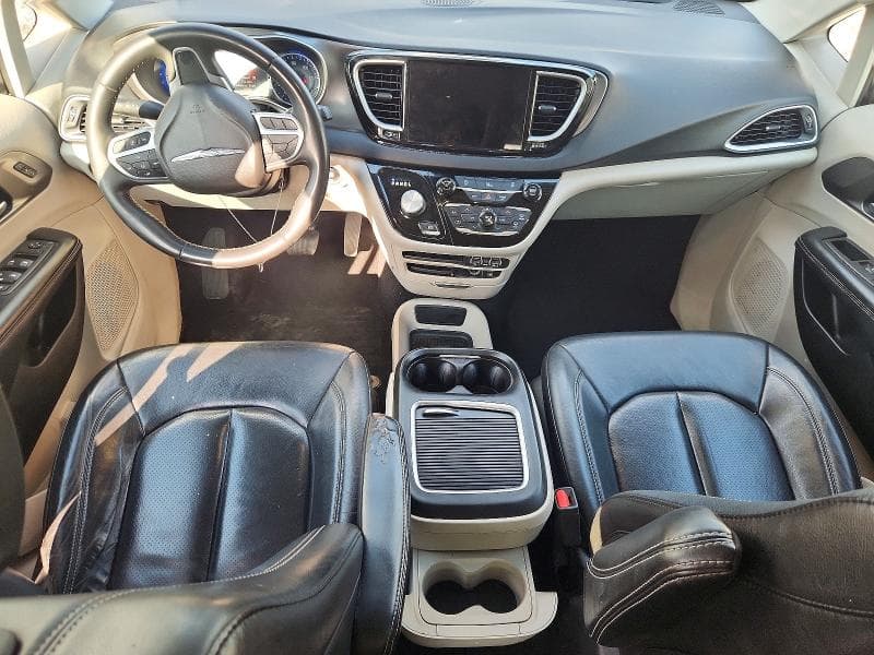 2022 CHRYSLER PACIFICA TOURING L 8