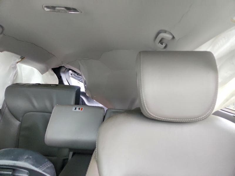 2017 HYUNDAI SANTA FE SE 10