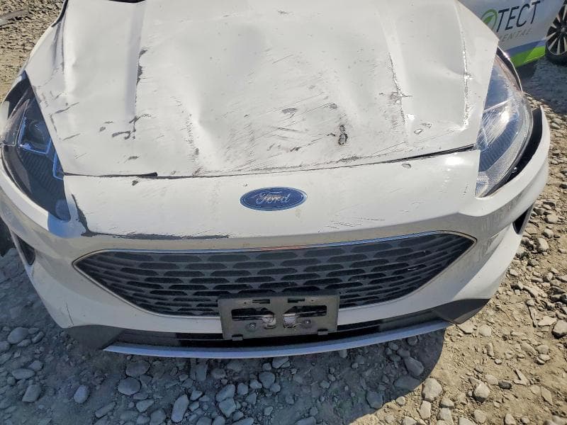 2022 FORD ESCAPE SE 11