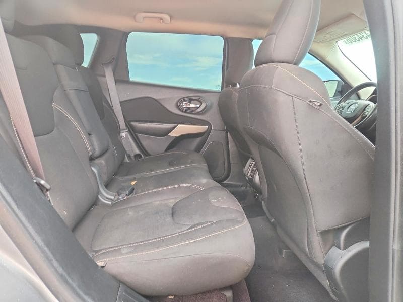 2017 JEEP CHEROKEE LATITUDE 11