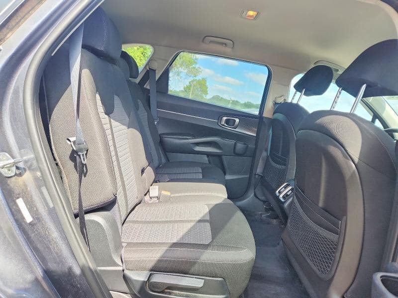 2021 KIA SORENTO LX 11