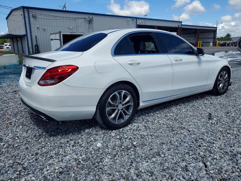 2017 MERCEDES-BENZ C 300 3