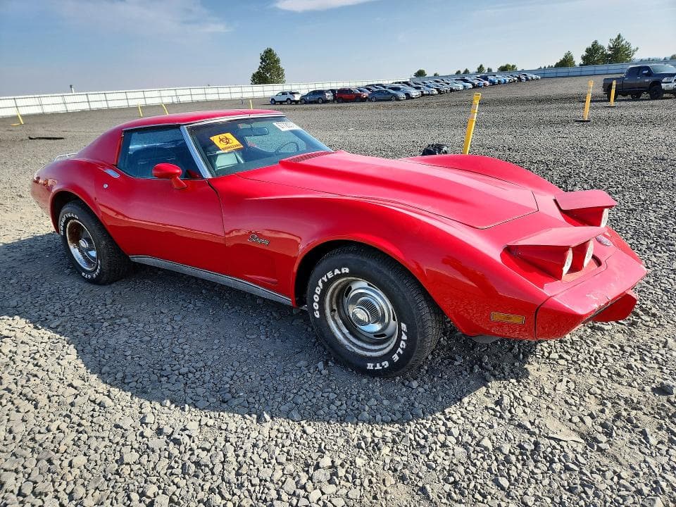 1975 CHEVROLET UK 4