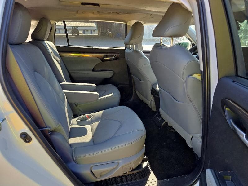 2025 TOYOTA HIGHLANDER HYBRID PLATINUM 10
