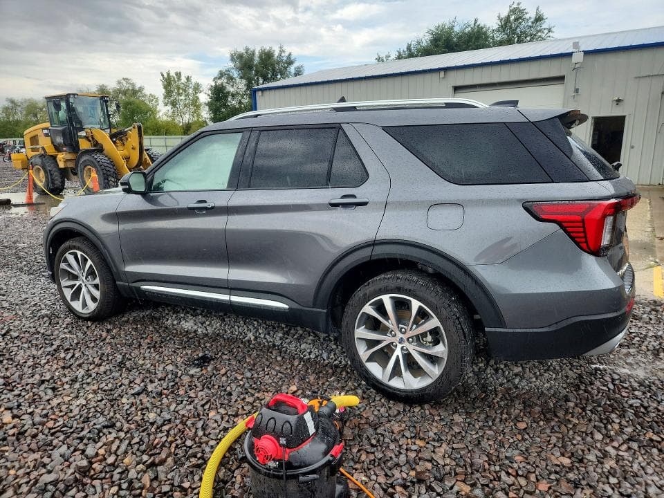2025 FORD EXPLORER PLATINUM 2