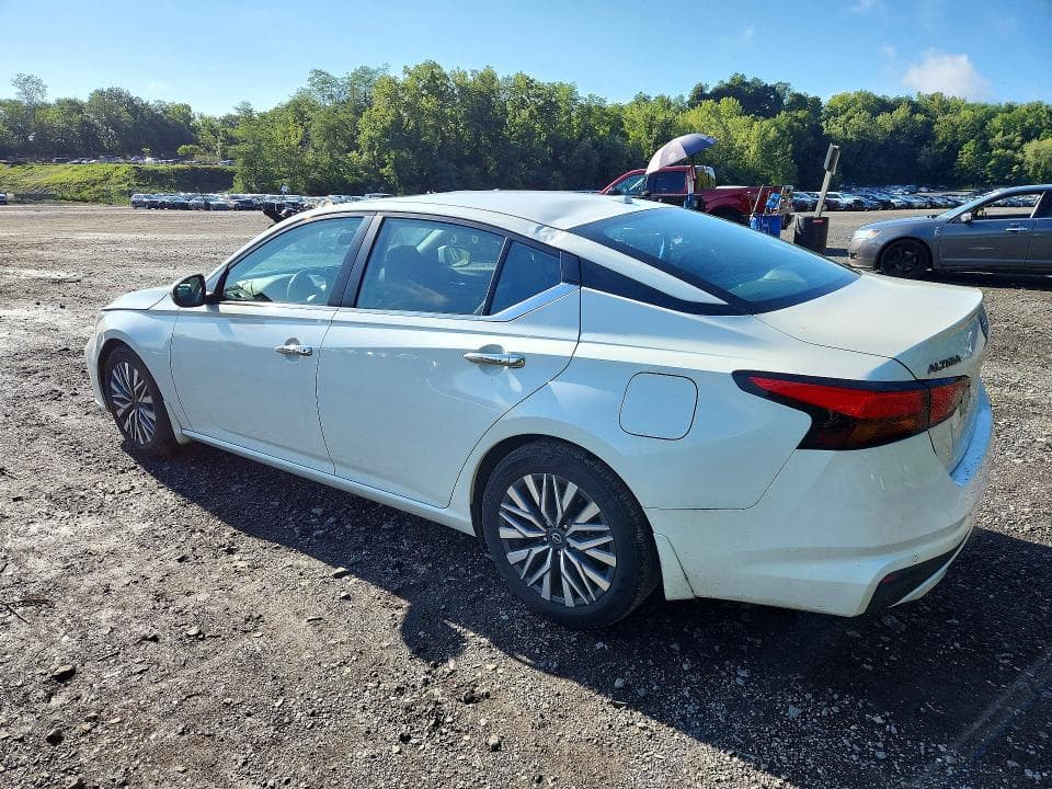 2024 NISSAN ALTIMA SV 2