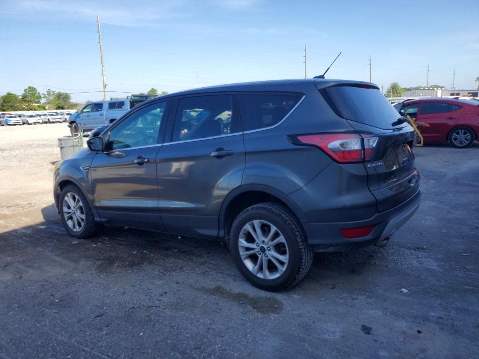 2017 FORD ESCAPE SE 2