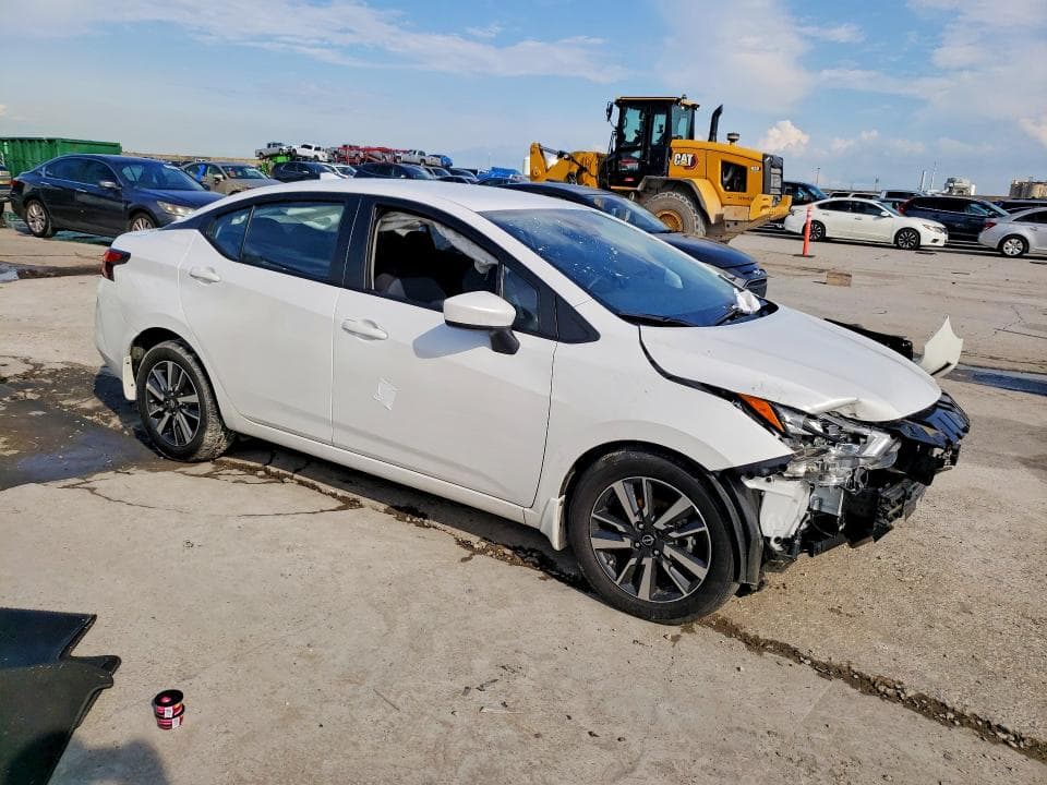 2025 NISSAN VERSA SV 4