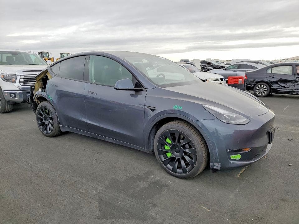 2022 TESLA MODEL Y 4