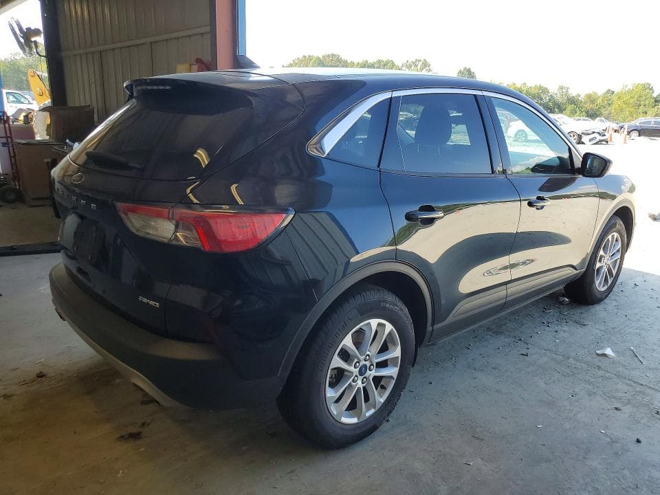 2022 FORD ESCAPE SE 3