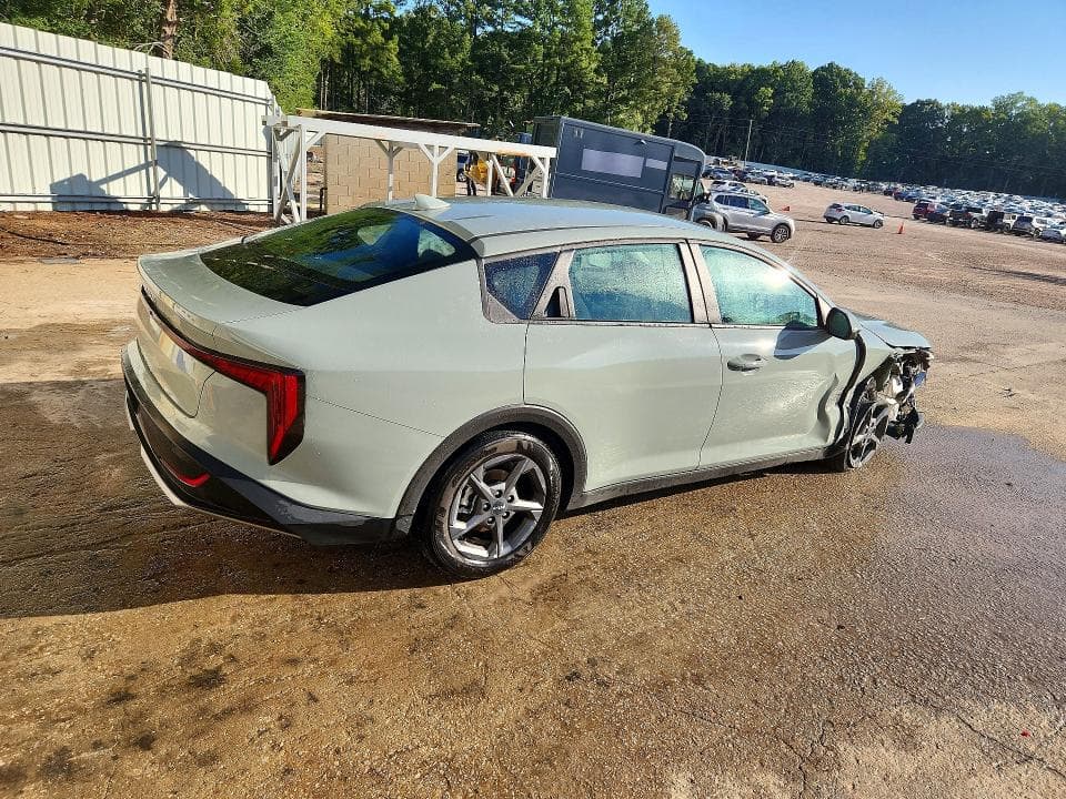 2026 KIA K4 LXS 3