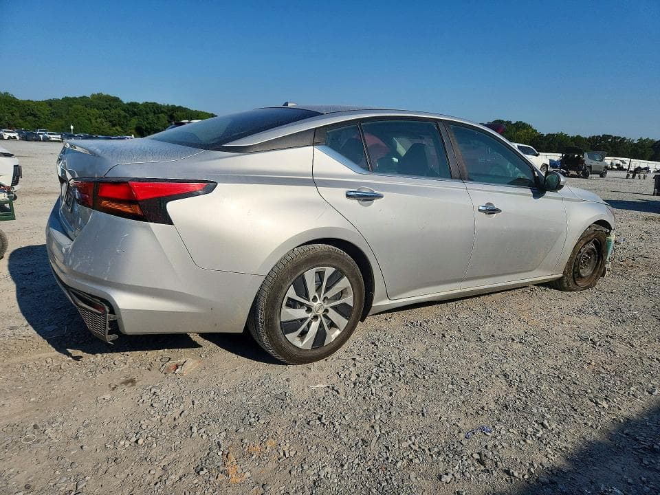 2019 NISSAN ALTIMA S 3