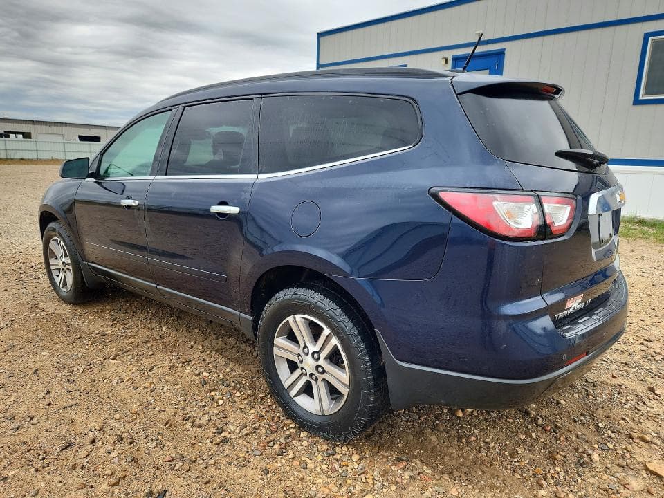 2017 CHEVROLET TRAVERSE LT 2