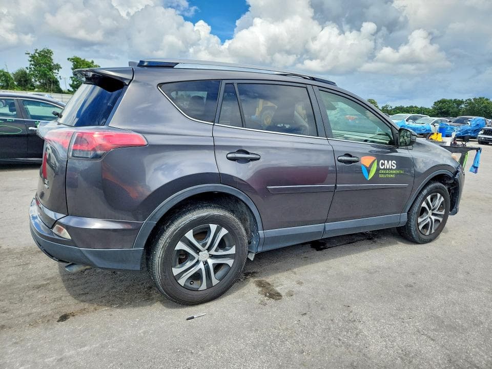 2018 TOYOTA RAV4 LE 3