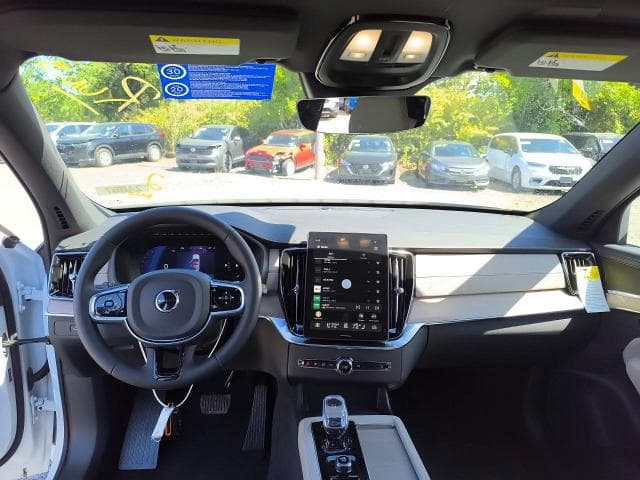 2026 VOLVO XC90 CORE 9