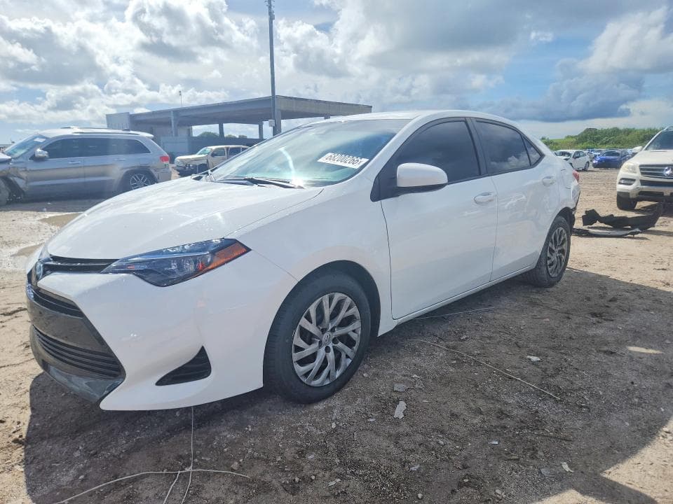 2019 TOYOTA COROLLA LE - 1